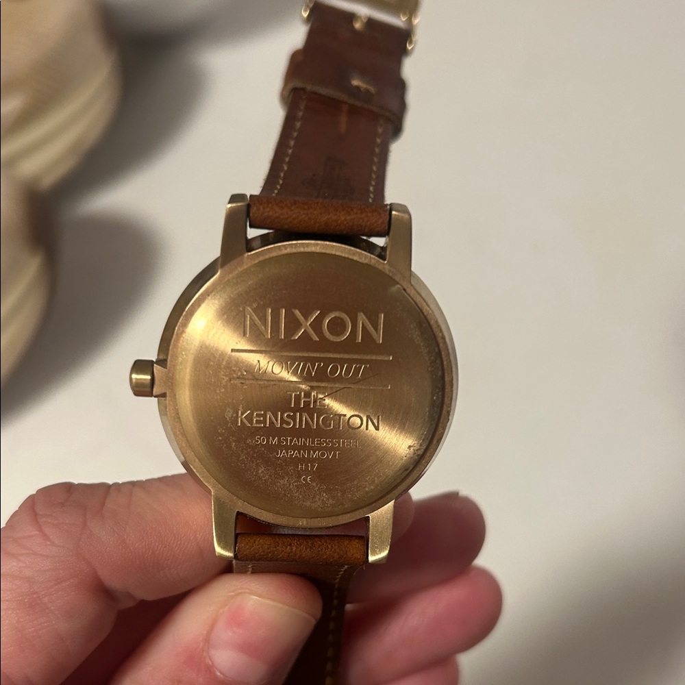 Nixon Gold and Brown Leather Watch - Picture 3 of 3